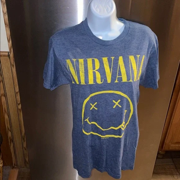 NIRVANA T-Shirt 🤪 - Picture 8 of 11